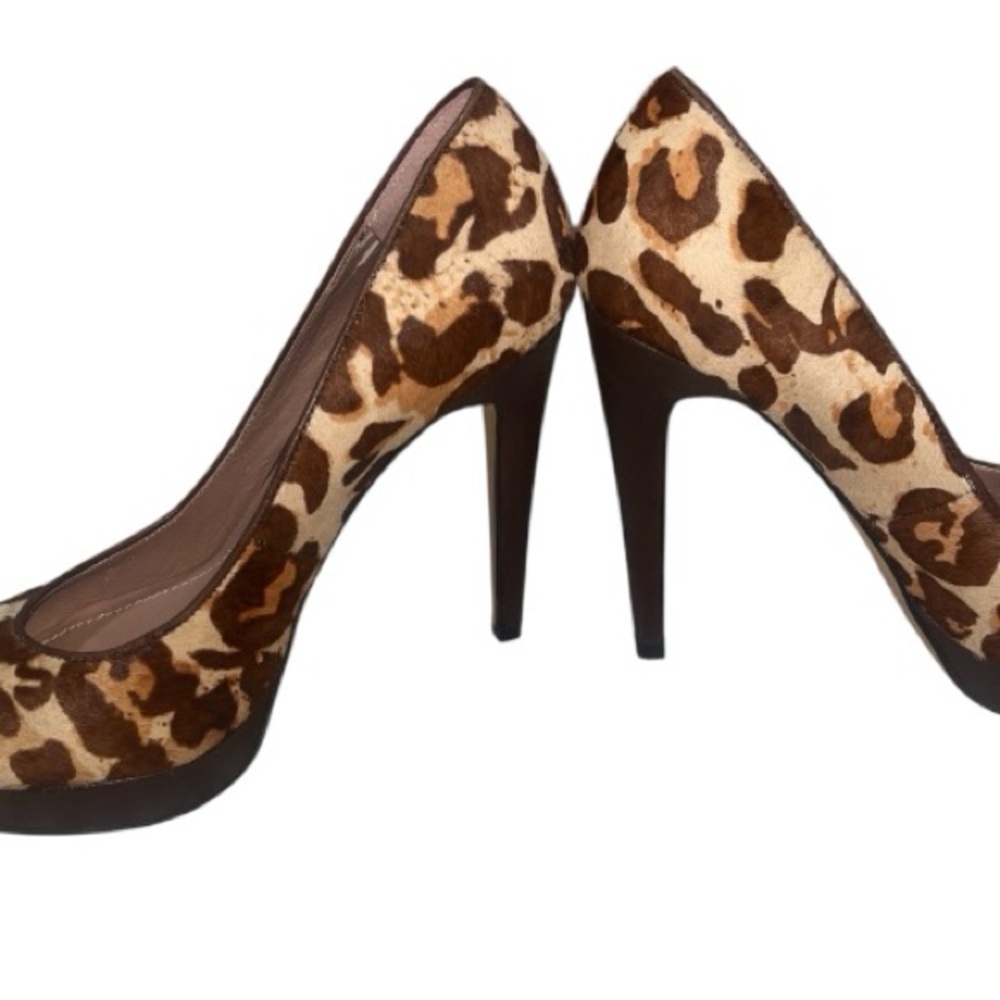VINCE CAMUTO Leopard Print High Heels - Picture 2 of 5